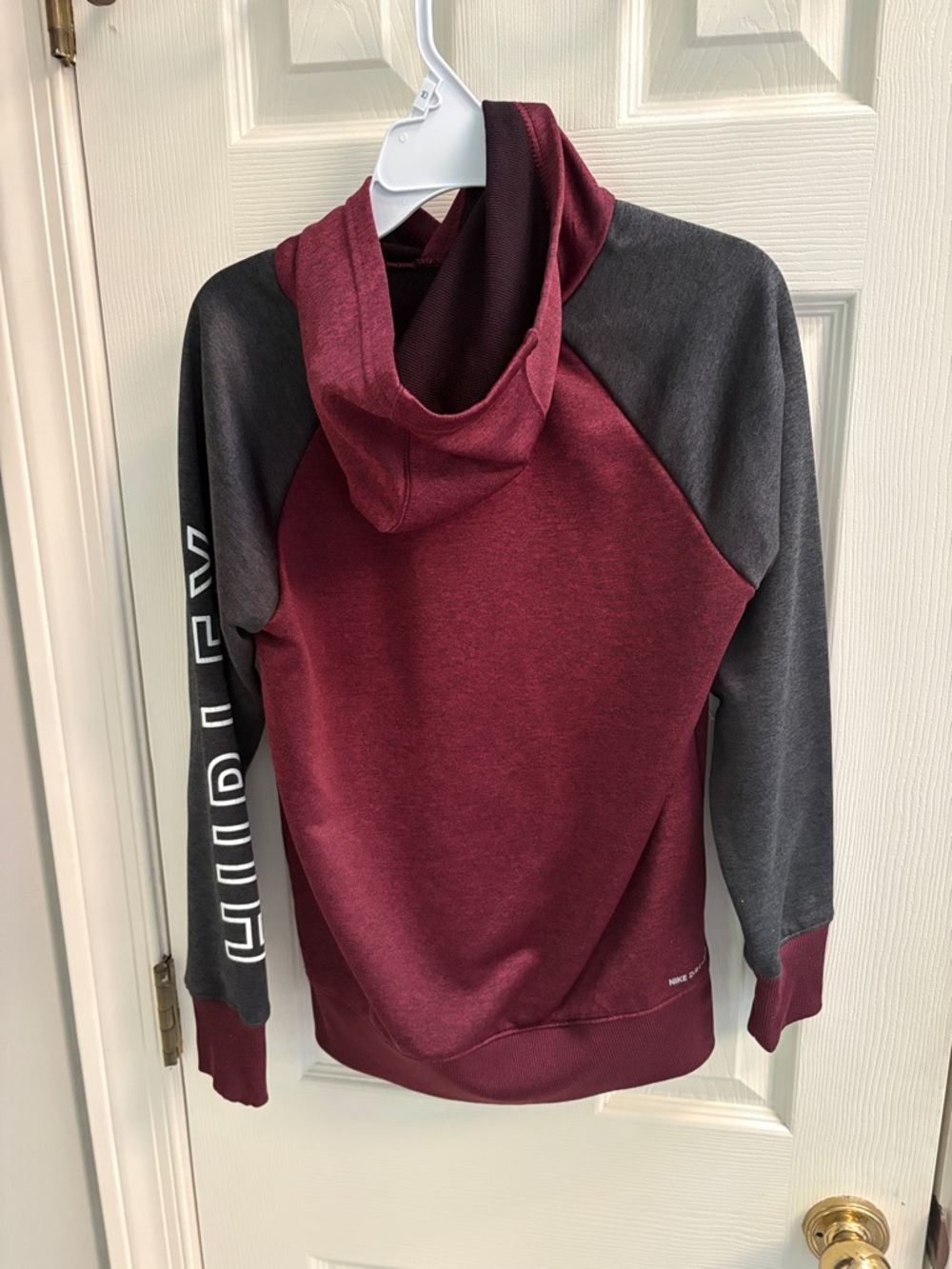 Like Hurley youth boys Burgundy & Charcoal Logo Pullover Hoodie size M. - Picture 2 of 4